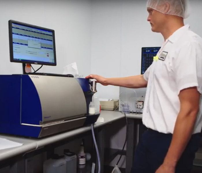 Versatile analysis in the dairy