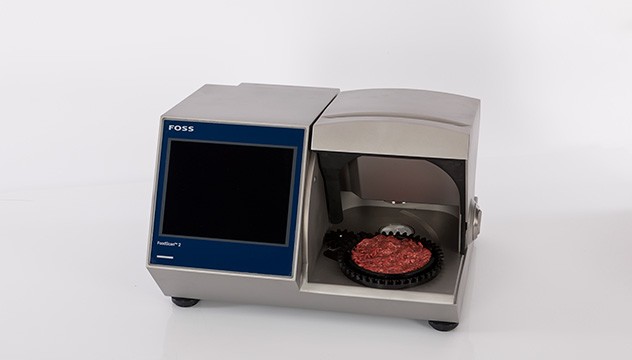 Analizator NIR nowej generacji spełnia wymagania nowoczesnej kontroli mięsa w czasie produkcji